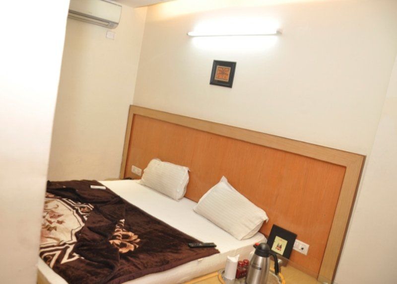 Hotel Splash นิวเดลี ภายนอก รูปภาพ